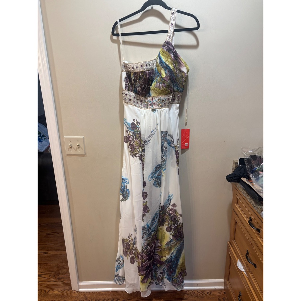 Dancing Queen Embellished One Shoulder Maxi Dress Floral Print White XXL